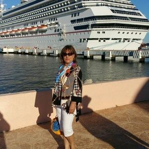 Meet your Posher, Margarita